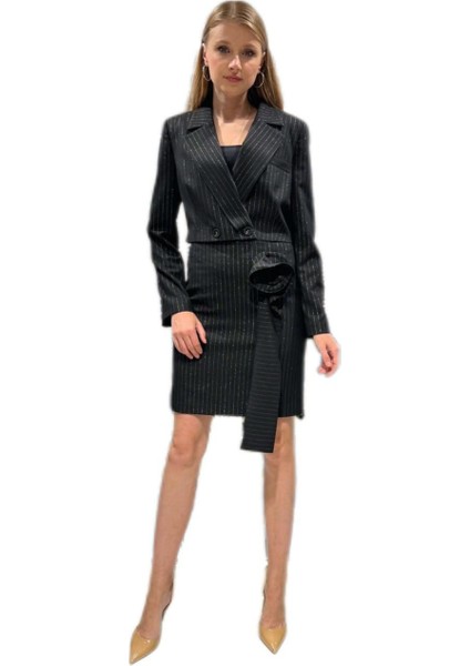 Kadın Blazer Detaylı Crop Ceket Etek Takım Elbise