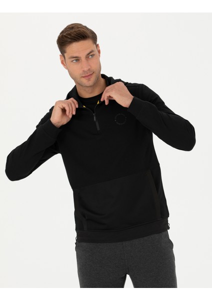 Erkek Siyah Regular Fit Kapüşonlu Sweatshirt 50273900-VR046