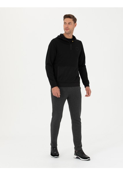 Erkek Siyah Regular Fit Kapüşonlu Sweatshirt 50273900-VR046 indirimleri