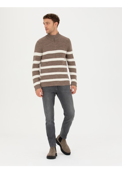 Erkek Vizon Melanj Slim Fit Fermuarlı Dik Yaka Triko Kazak 50278101-VR174 fırsatları