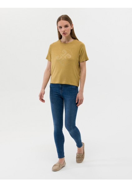 Kadın Yeşil Comfort Fit Tişört 50263400-VR235