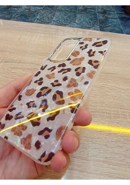 Samsung Galaxy A25 Leopar Desen Hologramlı Kılıf Darbe Korumalı Kapak modelleri