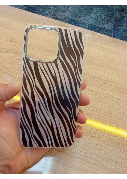 Apple iPhone 13 Pro Leopar Desen Hologramlı Kılıf Darbe Korumalı Kapak