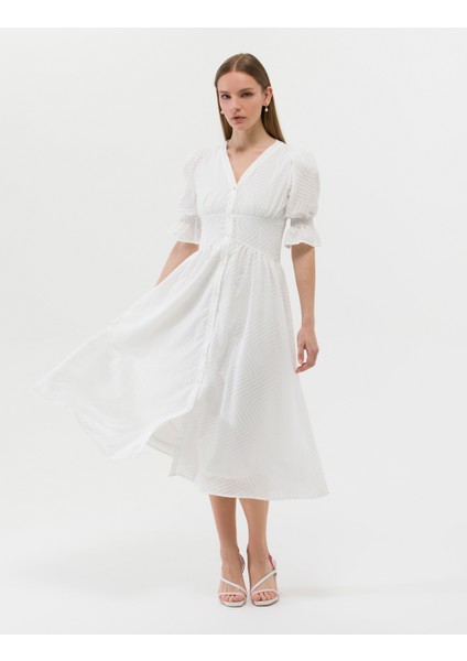 Kadın Ekru Regular Fit Dokuma Elbise 50262635-VR019 fırsatları