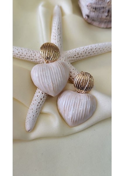 Kalp Midye Gold Metal Krem Küpe