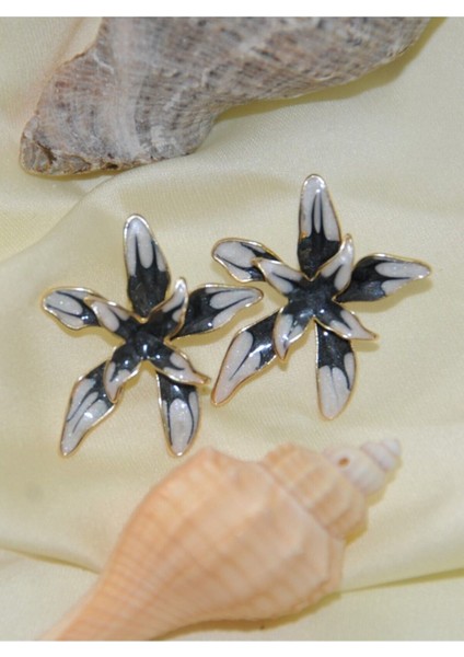 Lotus Çiçek Metal Gold Siyah Küpe