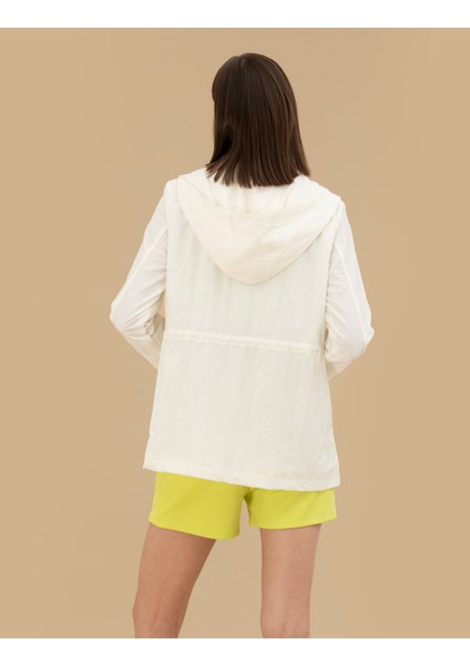 Kadın Ekru Standart Fit Mevsimlik Mont 50263115-VR019 indirimleri