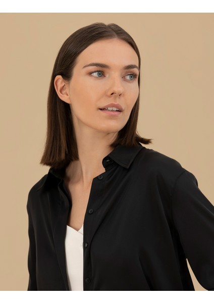 Kadın Siyah Comfort Fit Saten Gömlek 50262890-VR046 modelleri