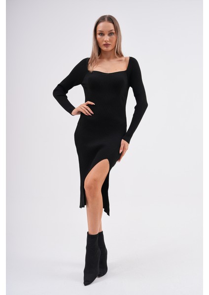 Siyah Kalp Yaka Yırtmaçlı Triko Elbise Trend Yeni Sezon modelleri