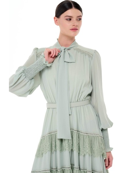 Eteği Kat Kat Büzgülü Uzun Elbise Mint fırsatları