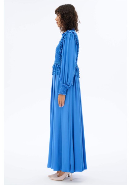 Yaprak Detaylı Romantik Elbise Saks