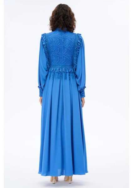 Yaprak Detaylı Romantik Elbise Saks