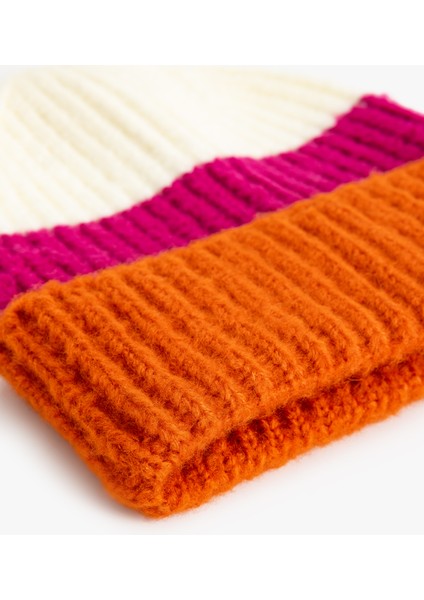 Örgü Bere Renk Bloklu Katlama Detaylı modelleri