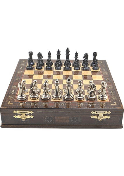 Gifthome Premium Black Metal Klasik Satranç Takımı ve El Imali Masif Ahşap Sandıklı (Ceviz) Tahtası (38X38X6 Cm.)