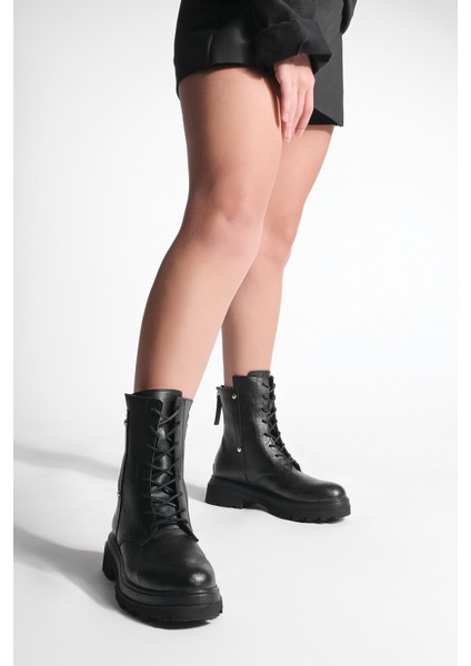 Kadın Arkadan Fermuarlı Zımba Detaylı Kalın Taban Postal Bot Likesta Siyah fırsatları