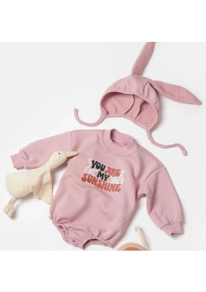 Pembe Sunshine Baskılı 3 Iplik Alttan Çıtçıtlı Kulaklı Şapka Ve Romper Set fiyatları