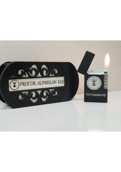 Doktorlara Özel Logolu & Isimli Çakmak ve Tasarım Kutusunda Hediye indirimleri