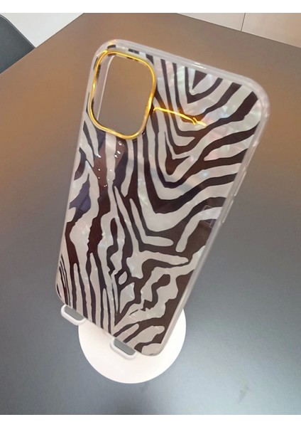 Apple iPhone 11 Leopar Desen Kılıf Sararmaz Ekstra Darbe Korumalı Kapak fiyatları