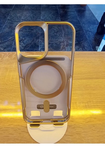 Apple iPhone 16 Uyumlu Magsafe Özellikli Kamera Bölümü Estetik Görünümlü Tuşları Metal Kılıf indirimleri