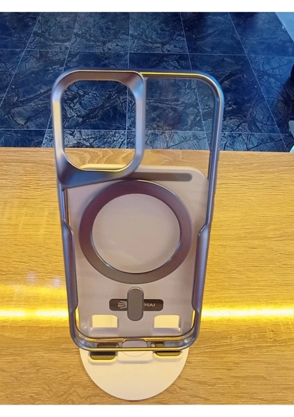 Apple iPhone 16 Uyumlu Magsafe Özellikli Kamera Bölümü Estetik Görünümlü Tuşları Metal Kılıf modelleri