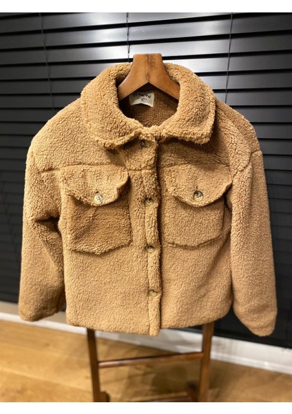 Camel Kısa Boy Cepli Kadın Peluş Ceket fiyatları