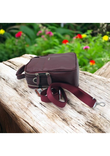 Deri Anahralı Askılı Erkek El Çantası 23X18X9,5 cm Bordo