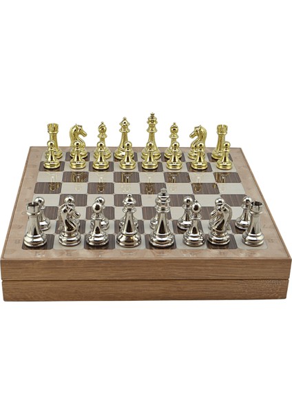 Gifthome Metal Klasik Satranç Takımı Parlak ve Rustik Desenli Mdf Sandıklı Satranç Tahtası (36X36X6 Cm.)