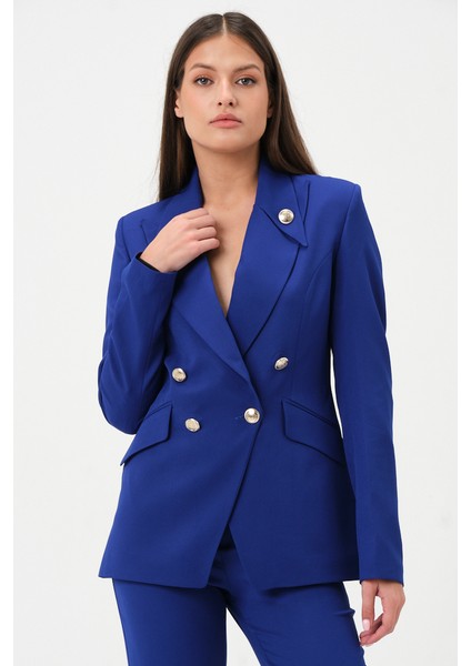 Yakası Düğmeli Blazer