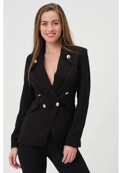 Yakası Düğmeli Blazer