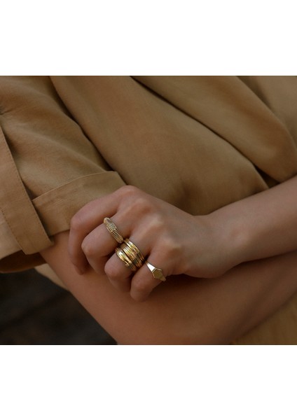 14 Ayar Sarı Altın Trend Yüzük fırsatları