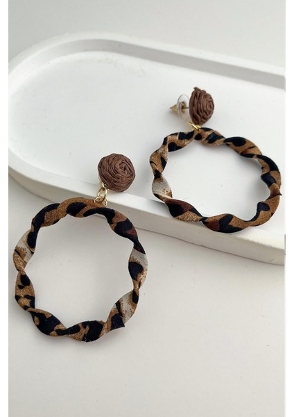 Topçuk Detay Leopar Halka Küpe (Halka 4cm)