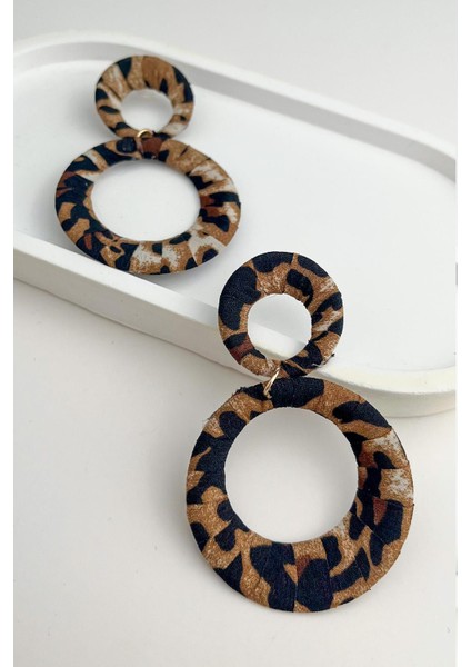 Halka Detay Leopar Sallantılı Küpe (7cm) modelleri