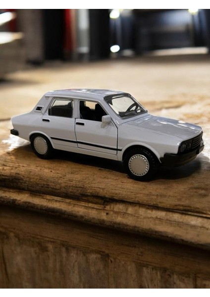 Metal Çek Bırak Toros Araba Beyaz Sesli ve Işıklı ( 1/36 Ölçek ) fiyatları