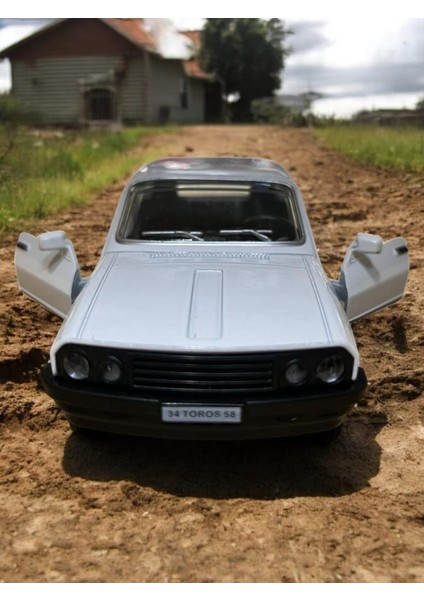 Metal Çek Bırak Toros Araba Beyaz Sesli ve Işıklı ( 1/36 Ölçek ) fırsatları