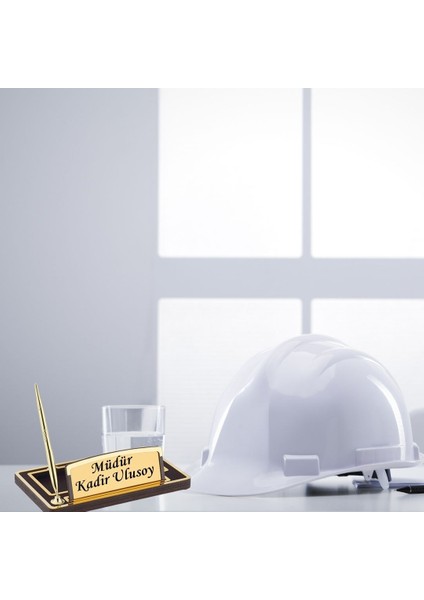 Kişiye Özel Ahşap Masa Üstü Kalemli Isimlik fiyatları