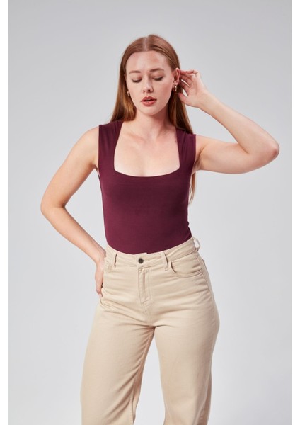 Bordo Astarlı Sıfır Kol Kare Yaka Dekolteli Çıtçıtlı Bodysuit