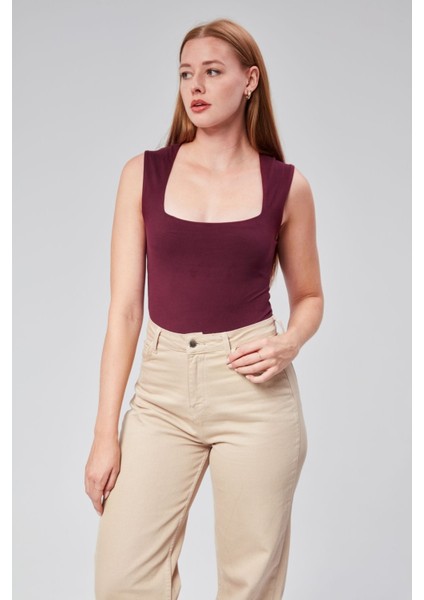 Bordo Astarlı Sıfır Kol Kare Yaka Dekolteli Çıtçıtlı Bodysuit