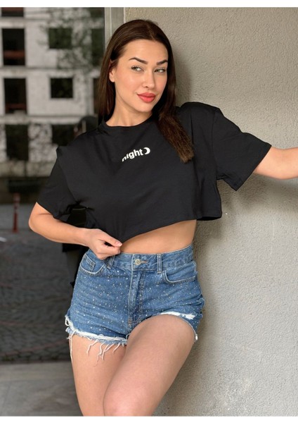 Kadın Siyah Bisiklet Yaka Baskılı Oversize Crop T-Shirt