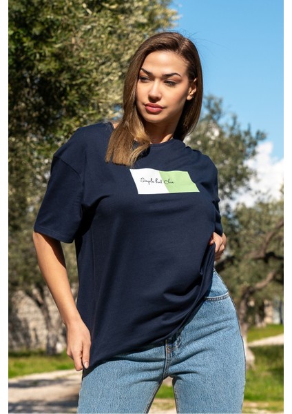 Kadın Oversize Fit Bisiklet Yaka Baskılı Kısa Kollu T-Shirt