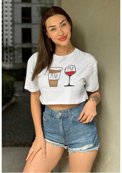 Kadın Gri Bisiklet Yaka Baskılı Oversize Crop T-Shirt fiyatları