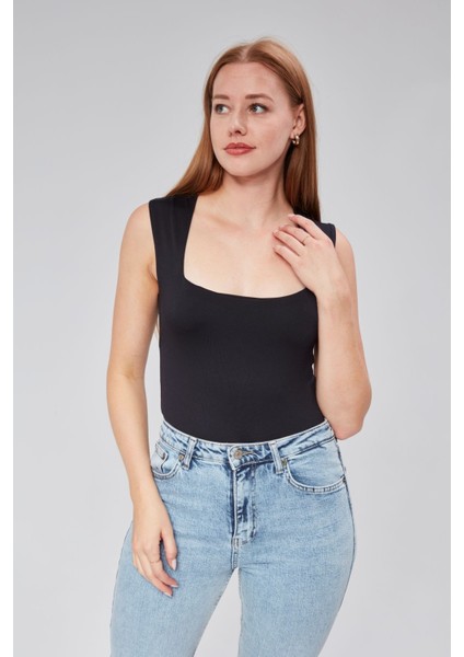 Siyah Astarlı Sıfır Kol Kare Yaka Dekolteli Çıtçıtlı Bodysuit
