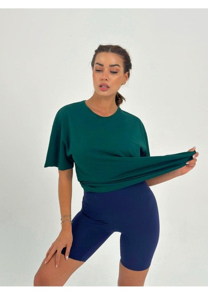 Kadın Yeşil Baskısız Basıc Pamuklu Oversize T-Shirt indirimleri