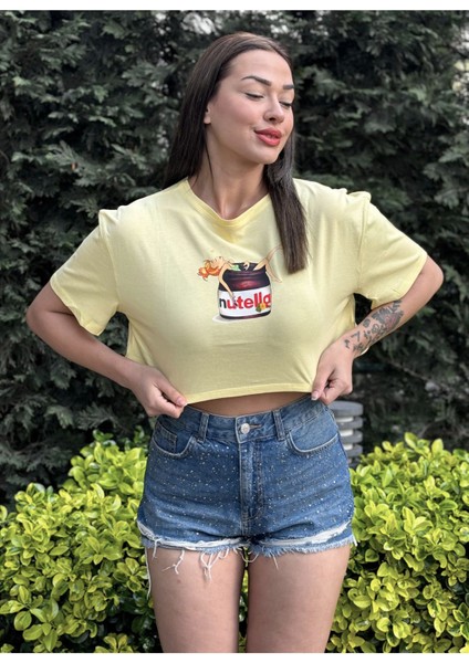 Kadın Sarı Bisiklet Yaka Baskılı Oversize Crop T-Shirt fiyatları