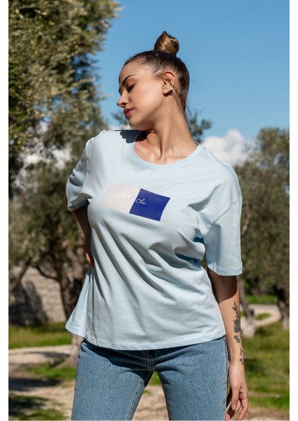 Kadın Oversize Fit Bisiklet Yaka Baskılı Kısa Kollu T-Shirt