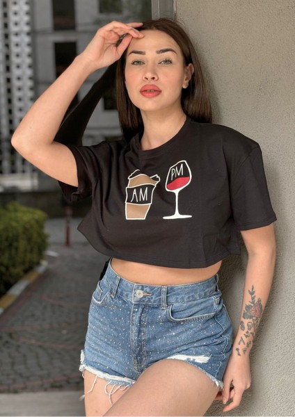 Kadın Siyah Bisiklet Yaka Baskılı Oversize Crop T-Shirt