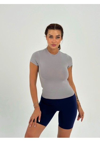 Gri Fitted/vücuda Oturan Crop T-Shirt