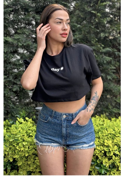 Kadın Siyah Bisiklet Yaka Baskılı Oversize Crop T-Shirt