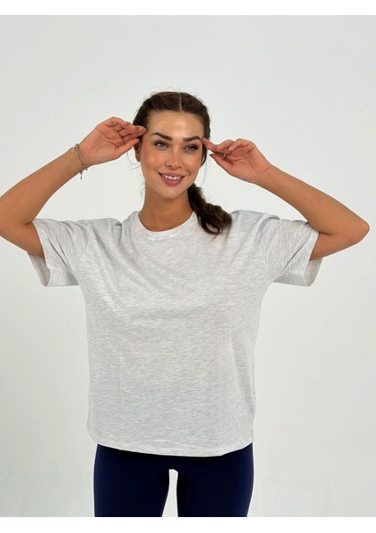 Kadın Gri Baskısız Basic Pamuklu Oversize T-Shirt fırsatları