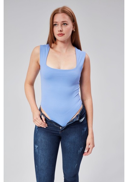 Mavi Astarlı Sıfır Kol Kare Yaka Dekolteli Çıtçıtlı Bodysuit