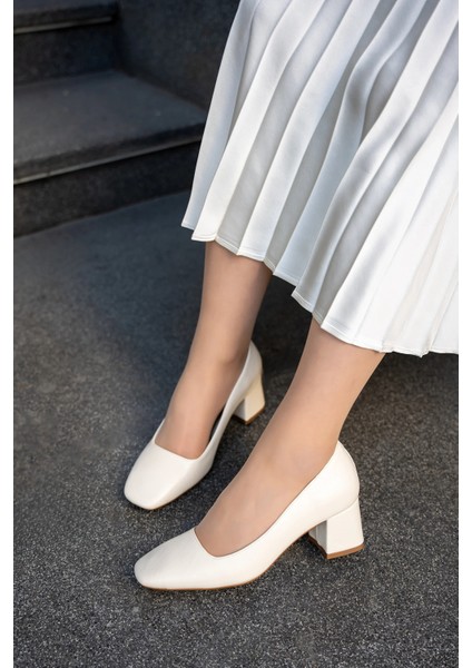 Tezel Ekru Yuvarlak Burunlu Düz Kalın Topuklu Kadın Topuklu Ayakkabı fiyatları